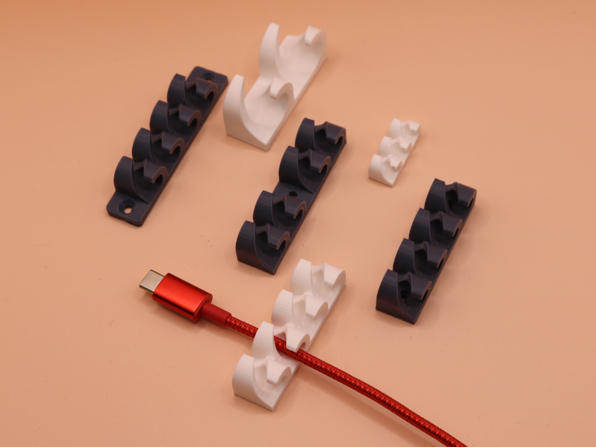Customizable Cable Holder V2 (Parametric)