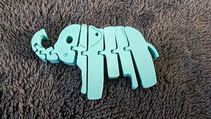 Flexi-phant Keychain
