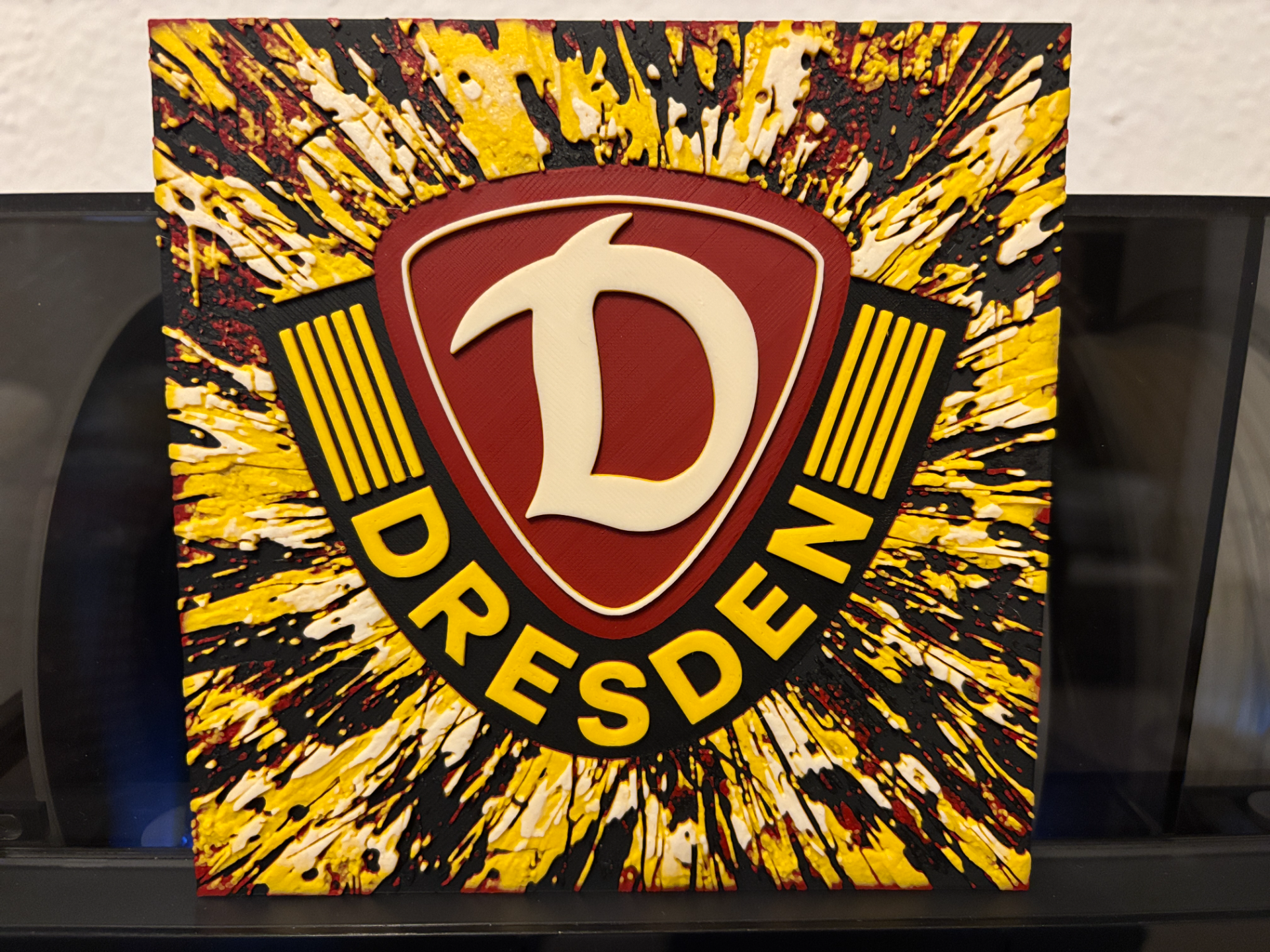 Dynamo Dresden Logo "Space" Hueforge