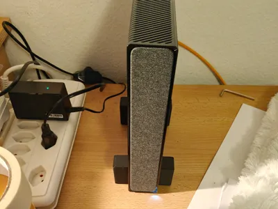 Sunrise UPC Modem Stand