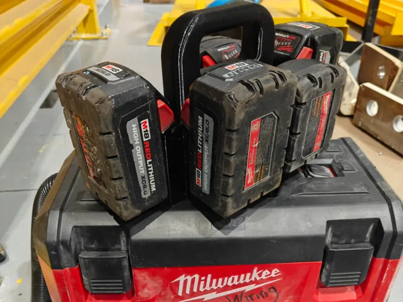 Milwaukee Battery 6pack Kaddy