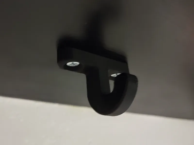 Universal hook