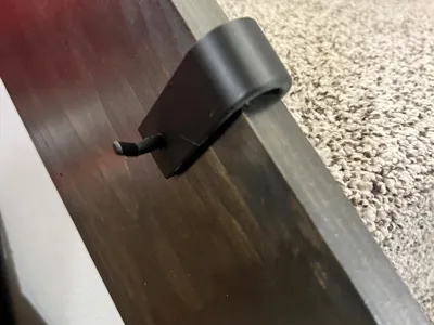Note/light hanging clip