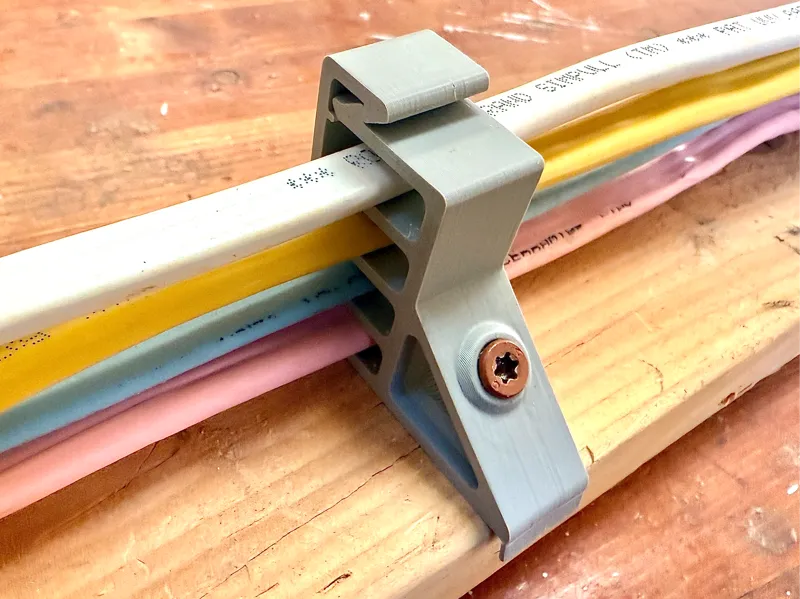 Multi-Cable Snap-Lock Clamp