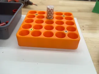 12 Gauge Reloading tray for 25 hulls