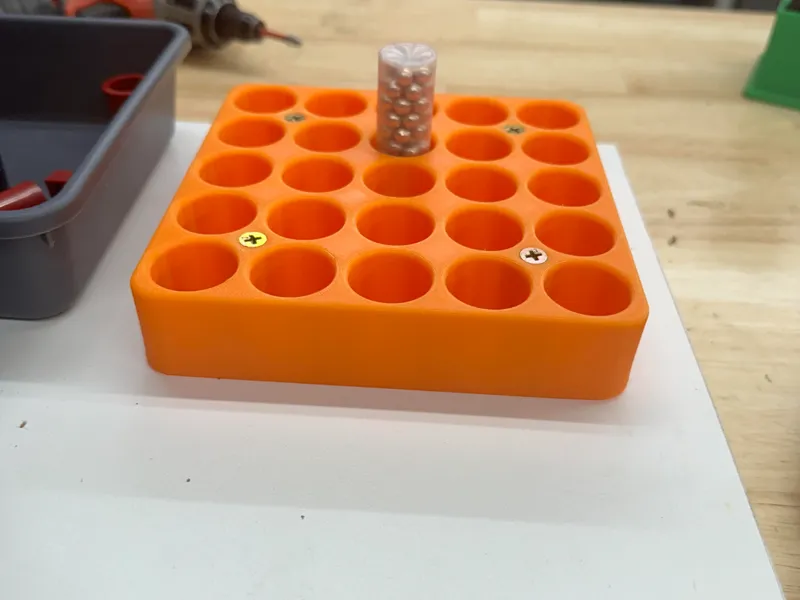 12 Gauge Reloading tray  for 25 hulls