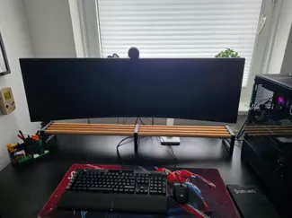Minimalist Monitor Riser for 25mm Wooden Dowels