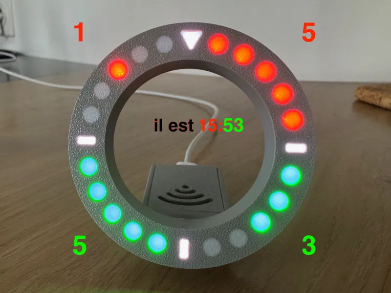 Horloge « geek » WiFi à 24 Leds