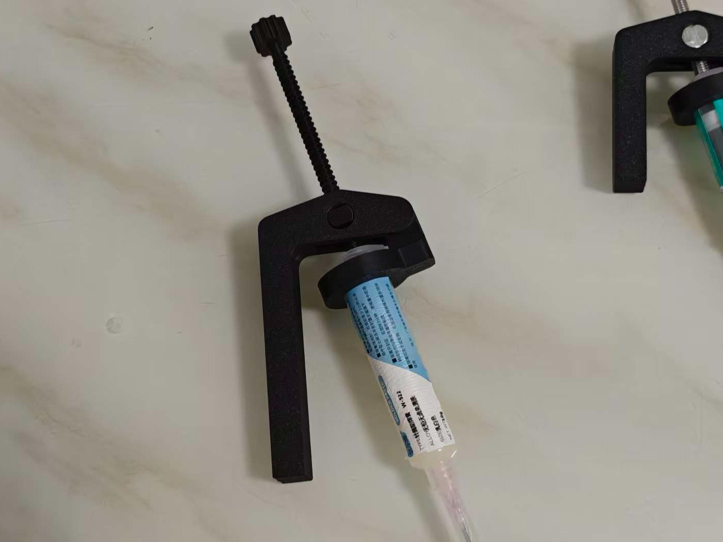 Miniatura 1 do modelo 3D 免五金-任意尺寸可定制模型-针筒焊锡膏/锡浆助力挤压器助推器