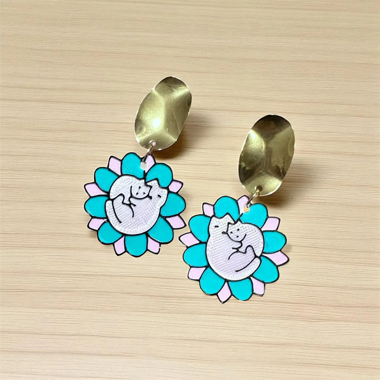 Pendientes flor gatitos view 2