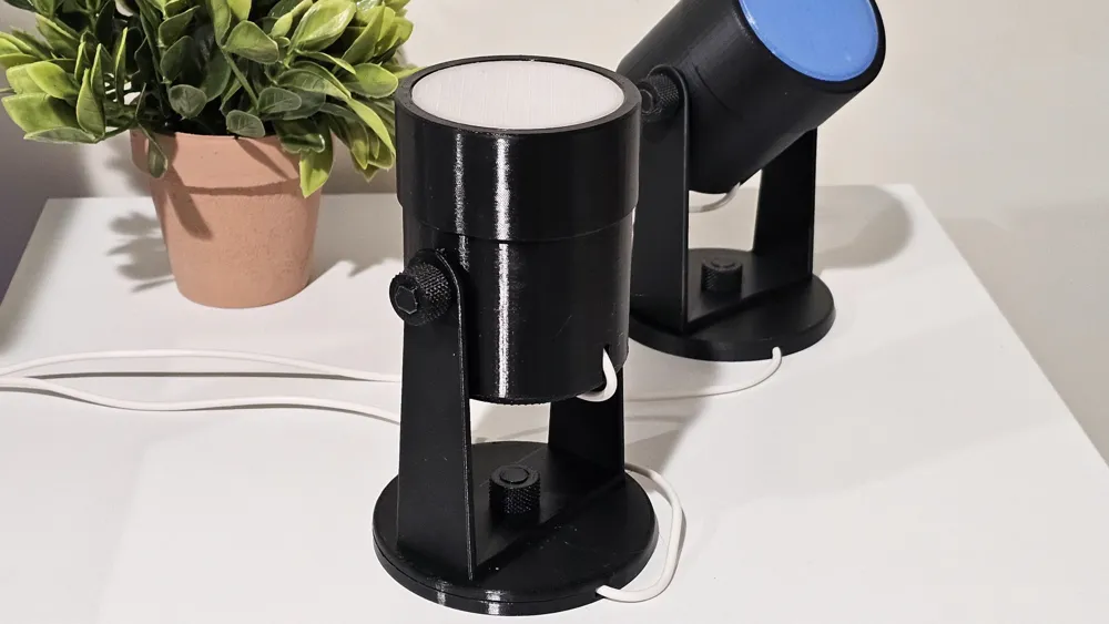 LED Spotlight with USB LED light (w/diffusers) by NPD MakerWorld ...