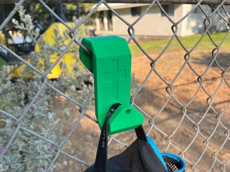 Bag holder for Pickleball/Tennis