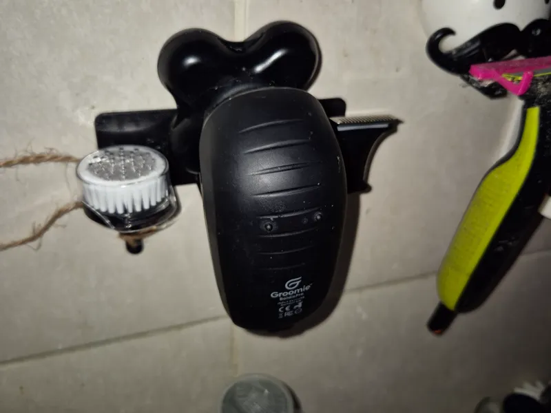 baldie pro 2 attachments super glue on wall mount