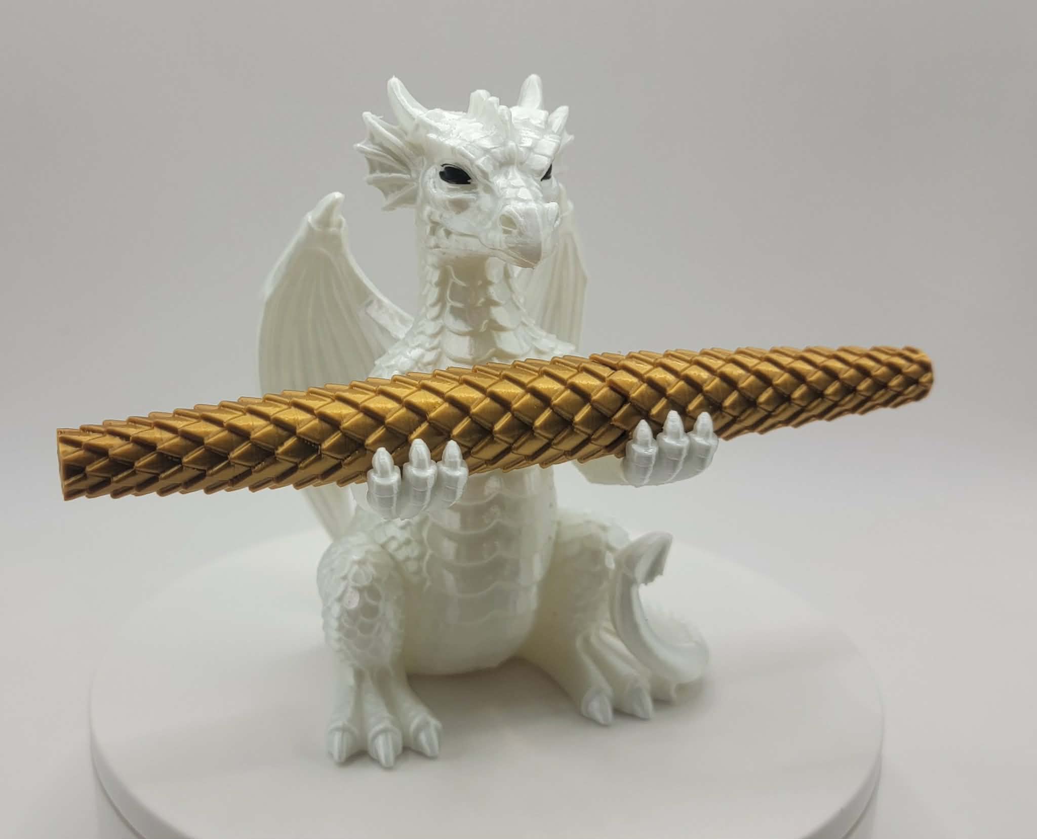 Miniatura 2 do modelo 3D Dragon Pen Holder