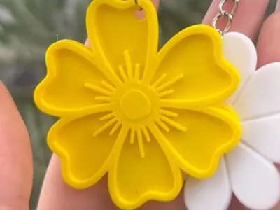 FLOWER KEYCHAIN