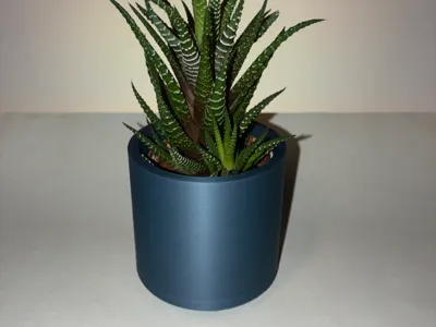 Small Flower and Succulent Pot "Classic Angular"