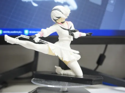 Figura decorativa: Android Girl 2B Sailor Action Figure (Multicolor) — referencia de MakerWorld