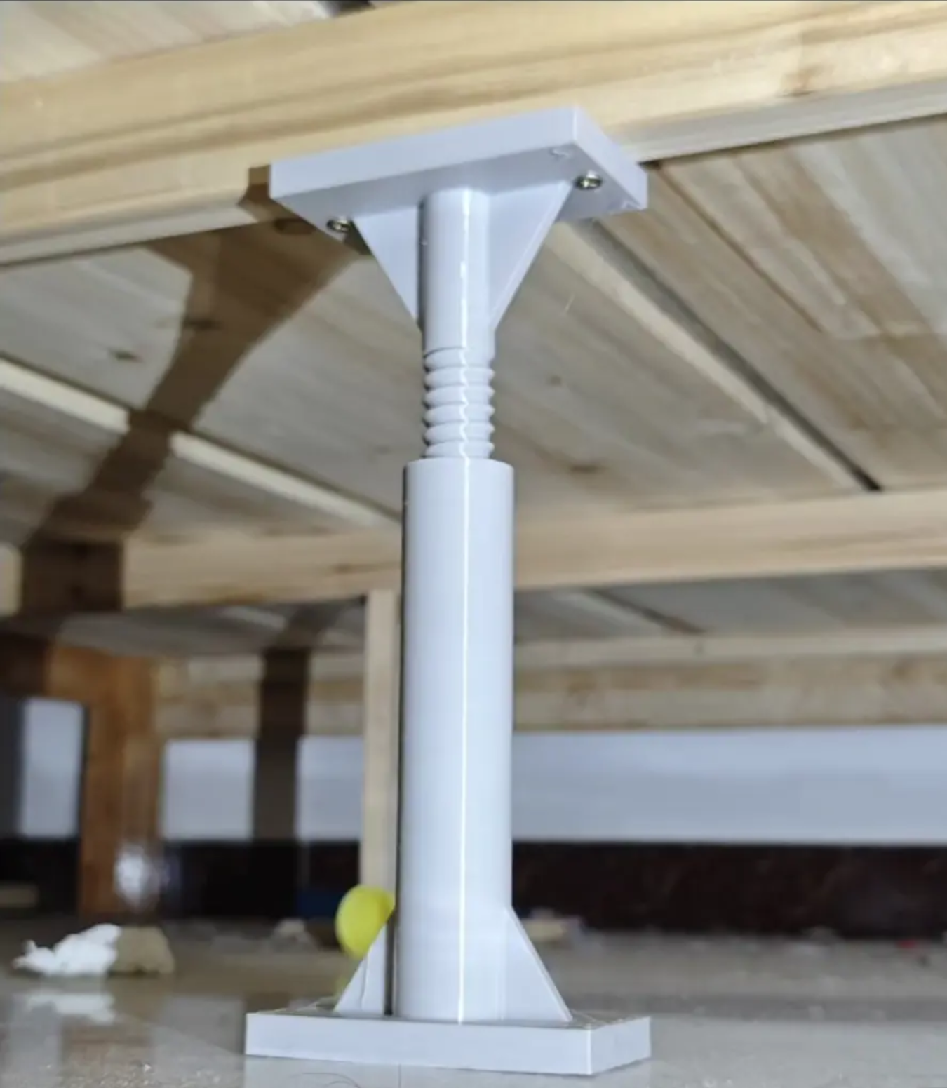 Miniatura 1 do modelo 3D 伸缩可调支架/床支撑