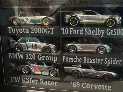 HotWheels 1:64 Silver Series case/box set