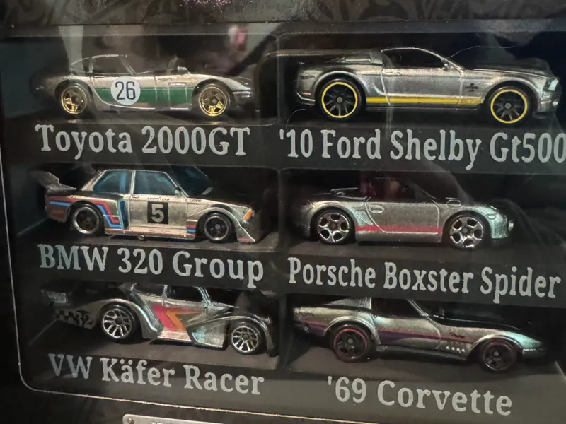 HotWheels 1:64 Silver Series case/box set