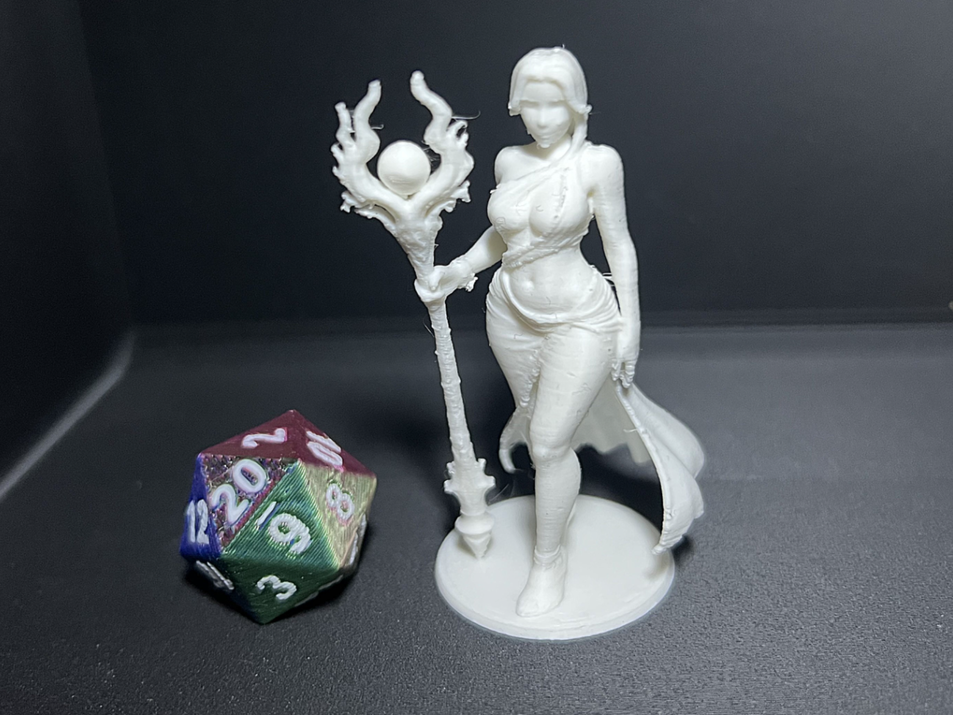 D&D-Licht-Element-Magierin