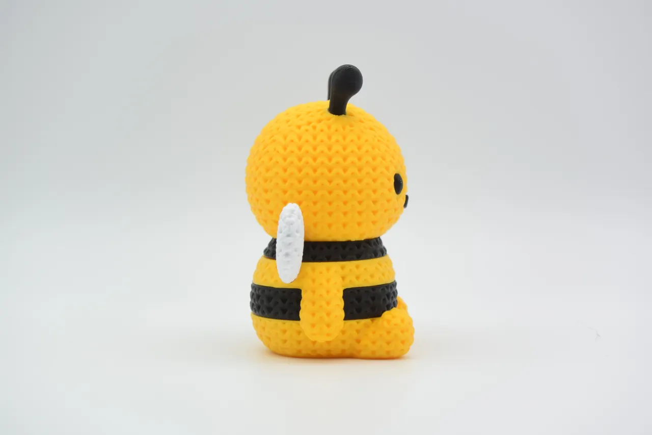 Knitted Bee view 2