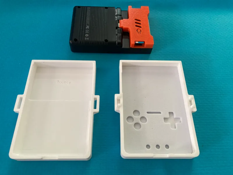TrimUI Brick with Teensy Locking Traveling Case