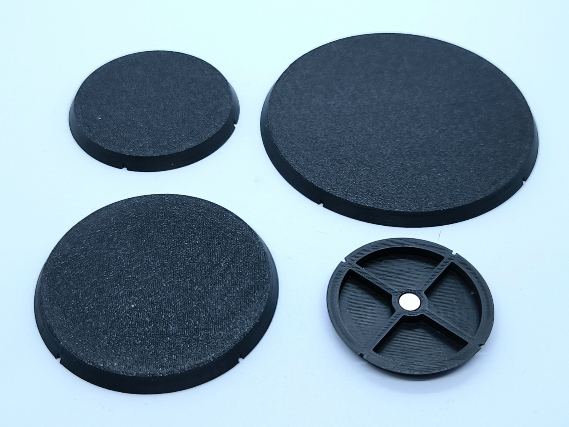 Of Oil and Iron - Tabletop bases with firing arcs