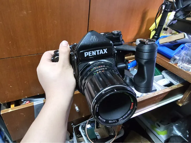 Pentax 67 6x7 67ii Left hand grip
