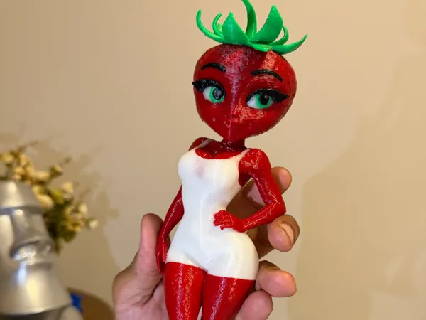 Figurine fraise de la telenovela des fruits