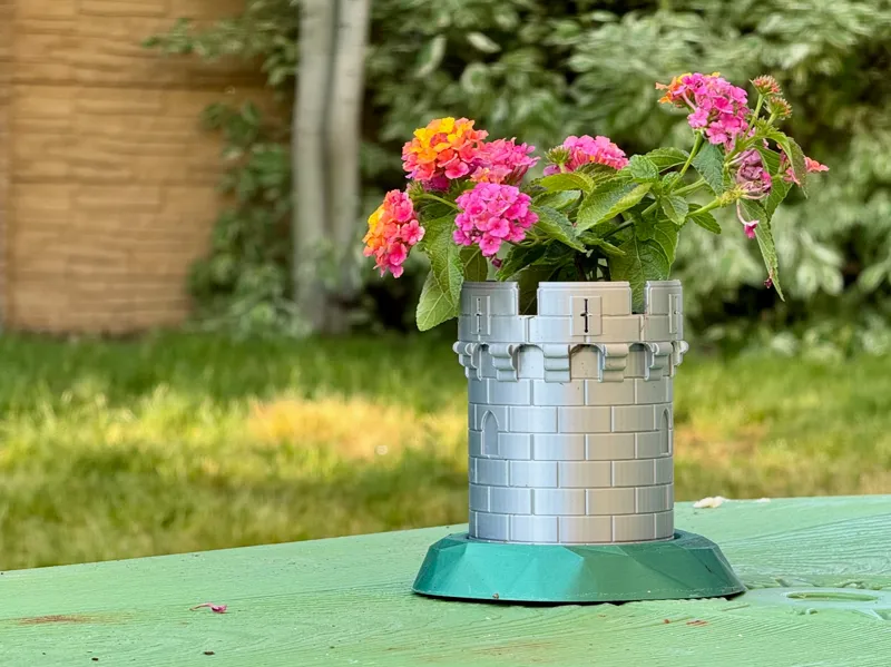 Small Castle Flower Pot