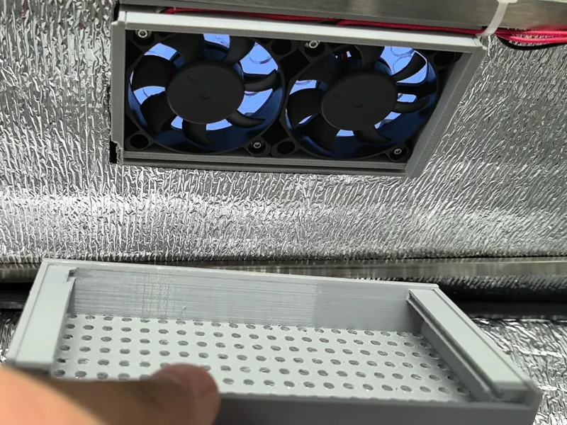 Sealing cooling fan rack