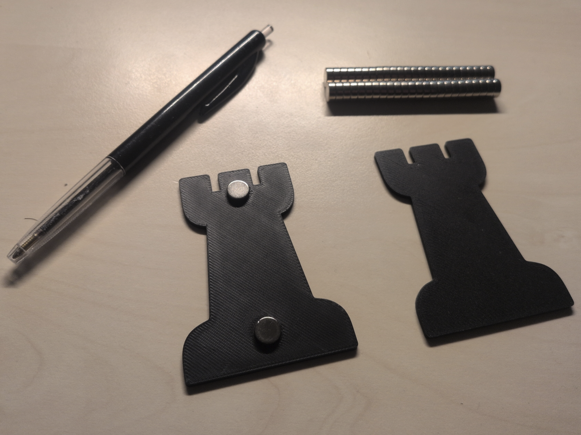 Large flat chess pieces for metal teacher board