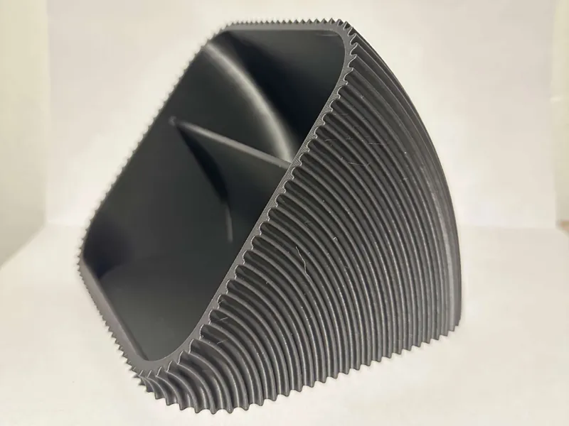 Ribbed Arc Organizer
