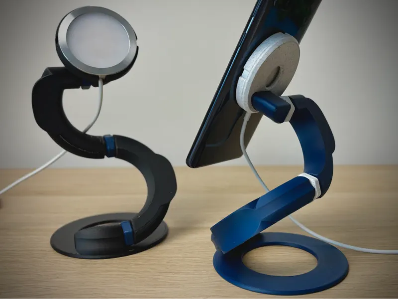 Adjustable Phone Stand | MagSafe | Adjustable Lamp