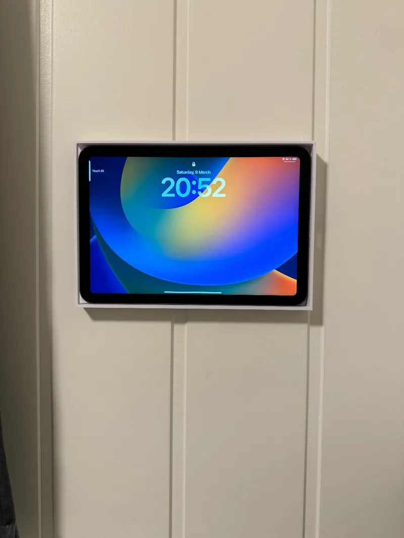 iPad Mini Slide-in Wallmount with Cutout for USB-C charging 