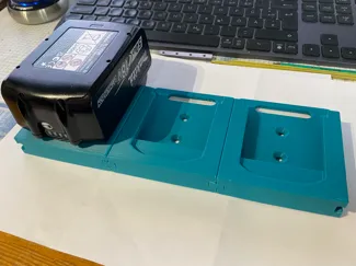 Akkuhalter für Makita 18V Akkus