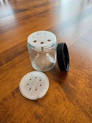 Penzy's Jar Shaker Lids with small and large holes