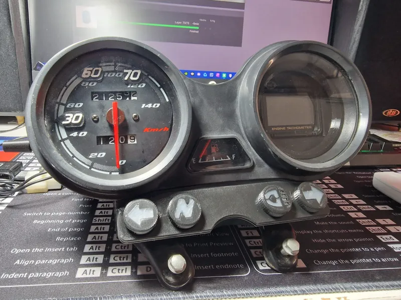 Yamaha Ybr 125  Indicator cover