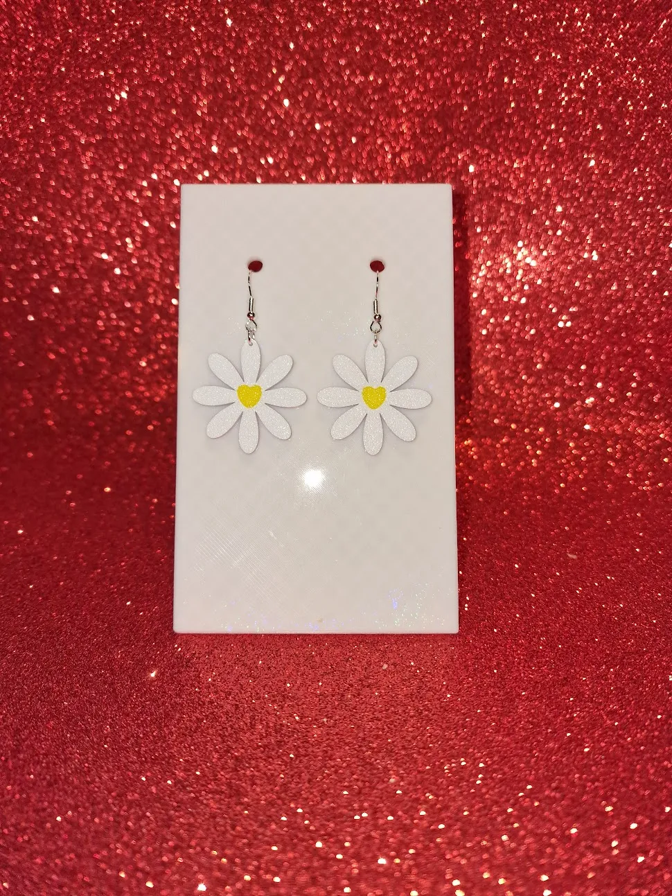 Daisy heart earrings view 2