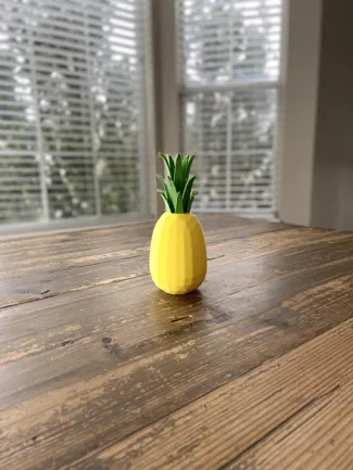 Low Poly Pineapple