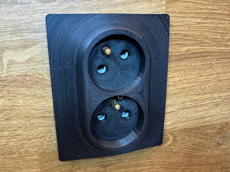 Legrand Valena Life double socket cover