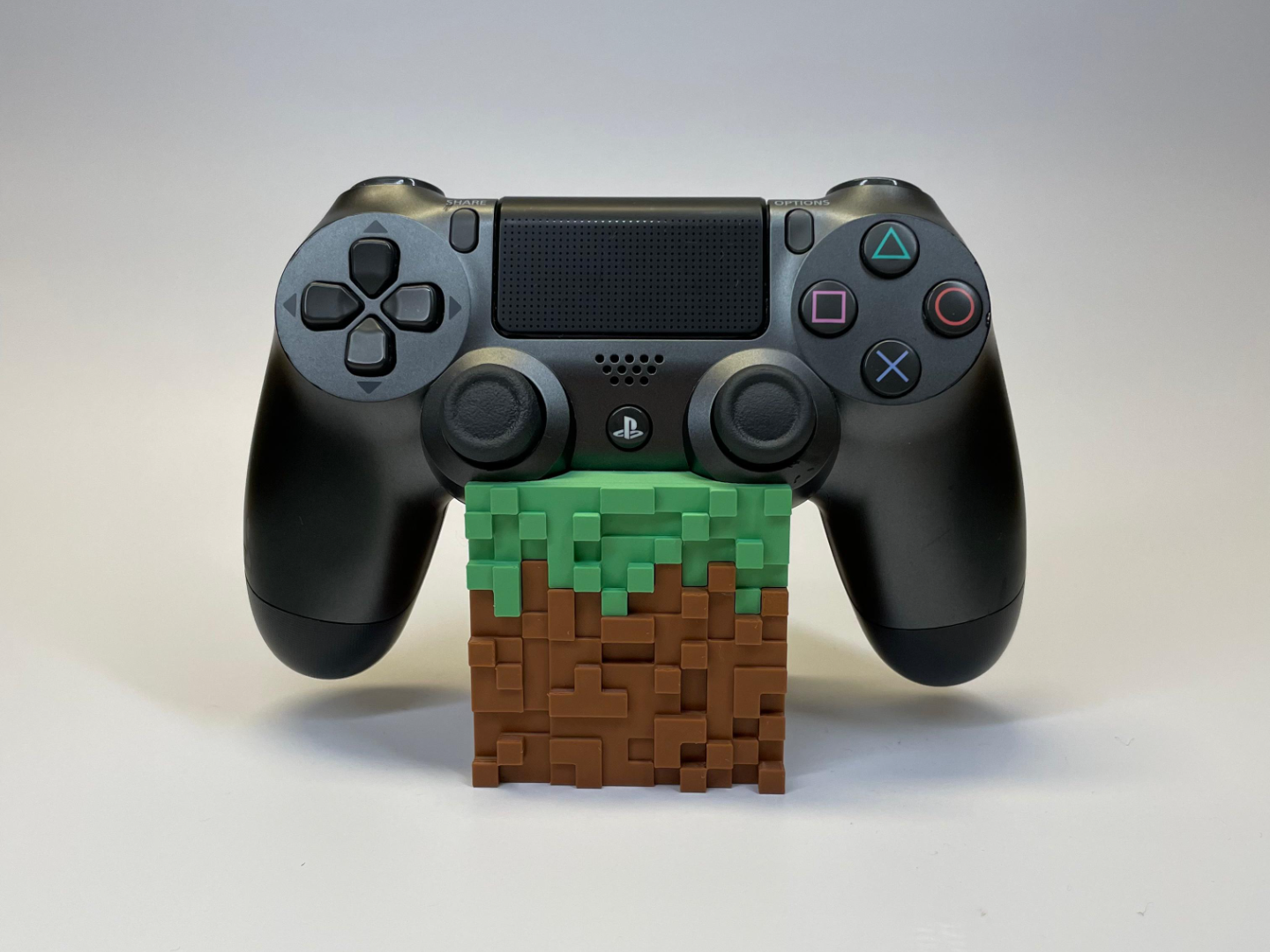 Grass Block PS4 Controller Stand 