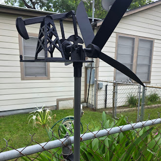 Miniatura 4 do modelo 3D Pumpjack Wind-powered Whirligig