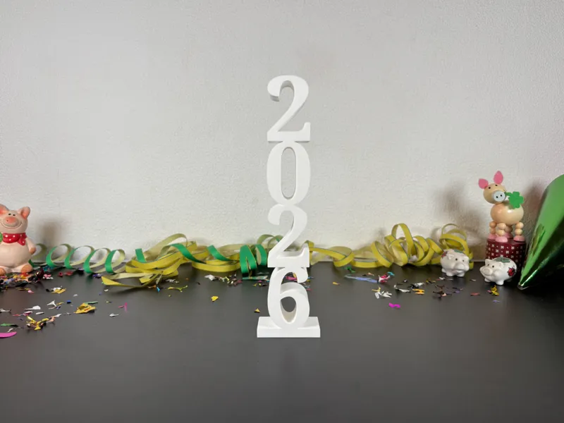 2026 - Deko Aufsteller Schriftzug Senkrecht