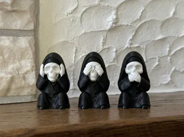 Adorno temático: Hear, See & Speak No Evil Skeleton Nuns — vista de referencia 3