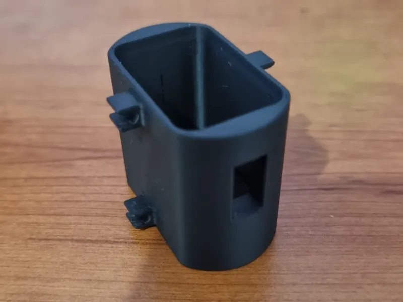Vecchio caricabatterie samsung reggi cavo