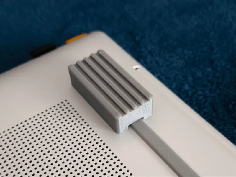 HP Envy 17 Laptop Stand for Improved Cooling