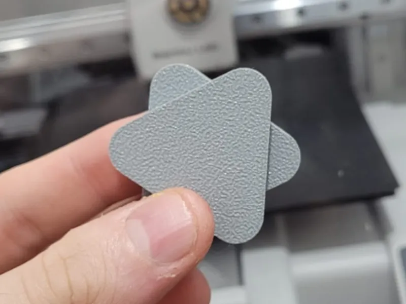 Triangle Ratched Magnetic Bearing Fidget