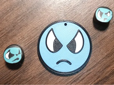 Annoyed face keychain